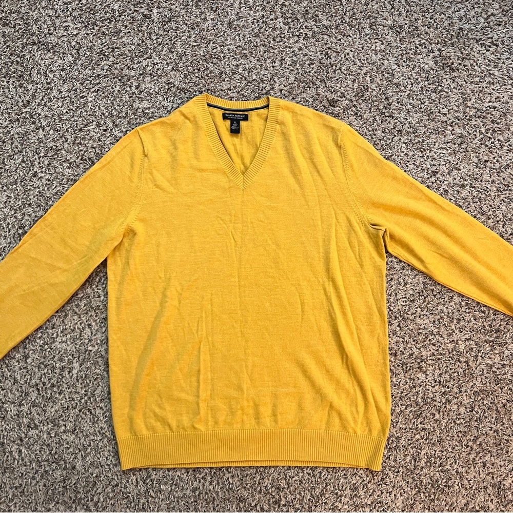 Banana Republic 100% Extra Fine Merino Wool Men’s Sweater XL NWOT